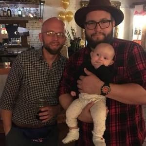 Meet your Posher, Clark